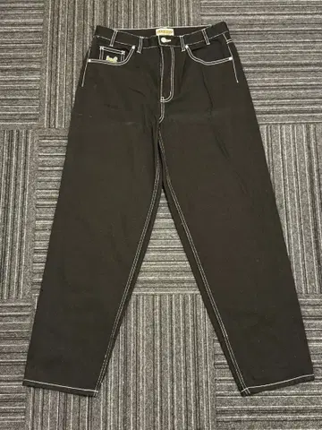 HUF 블랙 데님 팬츠