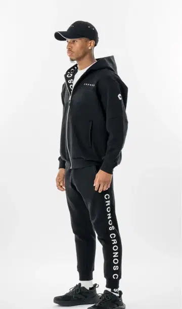 신상 CRONOS 크로노스 셋업 블랙 S사이즈