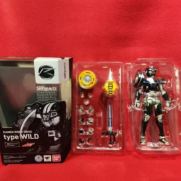 S.H. 피규아트 가면라이더 드라이브 타입 와일드