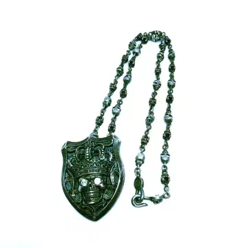 저스틴 데이비스 스컬 크라운 펜던트 목걸이