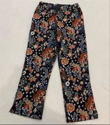 [ 레어 ] ZARA 자라 자카드 팬츠 호랑이 타이거 자수 올 패턴