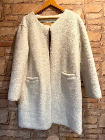 CLE des ZONES 클레데존 부드러운 보아 코트 38 사이즈 M