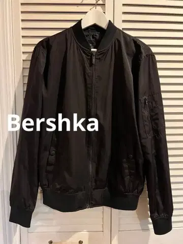 Bershka 블랙 MA-1 플라이트 자켓