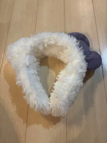 1회 착용! 새상품급! 유니버셜 USJ 헬로키티 머리띠 키티