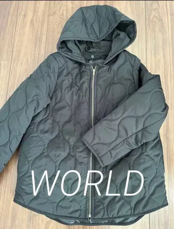퀼팅 자켓 후드 부착 WORLD 블랙 컨디션 최상