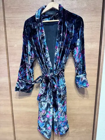 지나시스 가디건