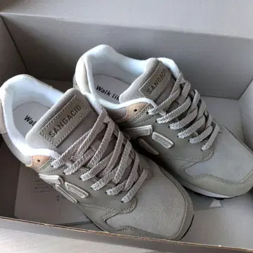 뉴이즈 10주년 한정판 모델 GLAY