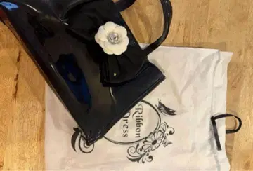 아시야 그레이스 에나멜 백