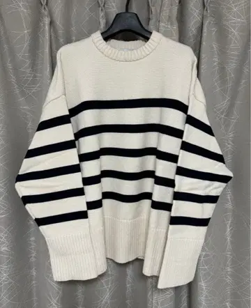 ZARA 보더 풀오버 니트