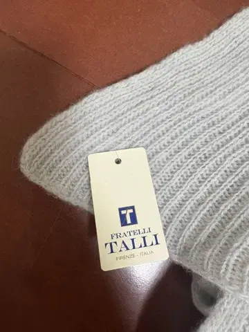 FRATELLI TALLI 머플러