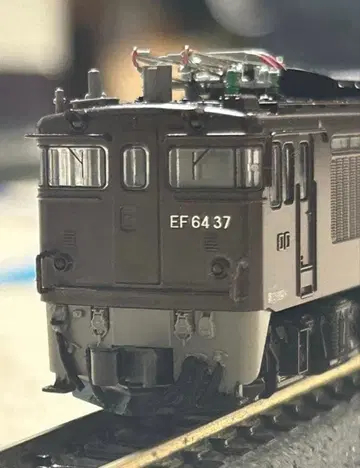 주말 한정판 가격 인하 EF64 37 N 게이지