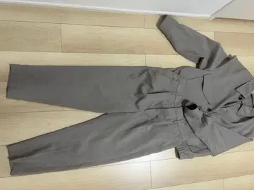 WYM 그레이 점프수트