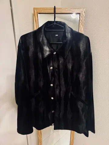 하레 셰이드 벨루어 셔츠 블랙 시착 1회만 30% 이상 OFF