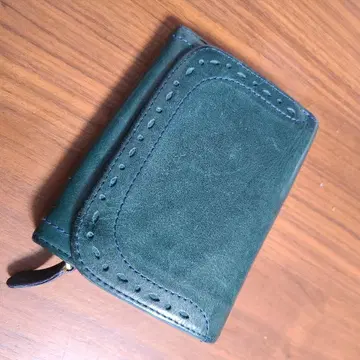 다코타 다크 그린 이단 접이식 지갑