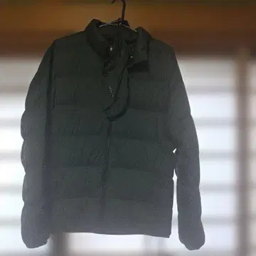 UNIQLO ULTRA LIGHT DOWN M