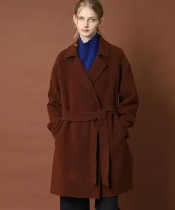 새상품 드레 울 미들 코트