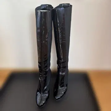 엠포리오 아르마니 블랙 롱 부츠