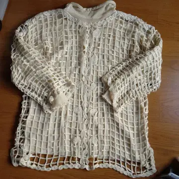 1점 레이스 & 이너 레이어드 스타일 아이보리 레이스 니트 긴팔 티셔츠