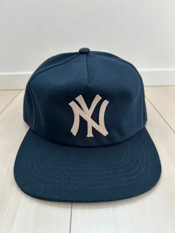 Monday suck 캡 네이비 먼데이삭