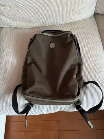 오로비안코 올리브 그린 백팩