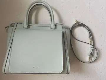 마즈리 이타백 플랩백