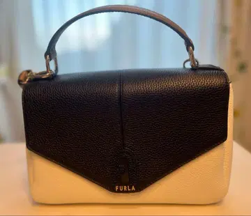 FURLA 숄더백 블랙/화이트