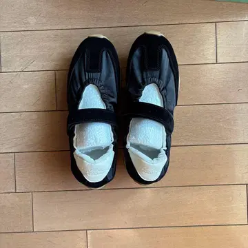 캐주얼 스니커즈 블랙 벨트 포함