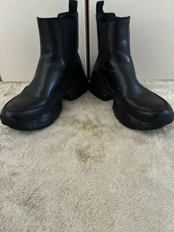 ZARA 통굽 사이드 고어 부츠 블랙 25.5 가죽 청키