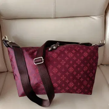 러셋 버건디 숄더백 [ 새상품급 ]