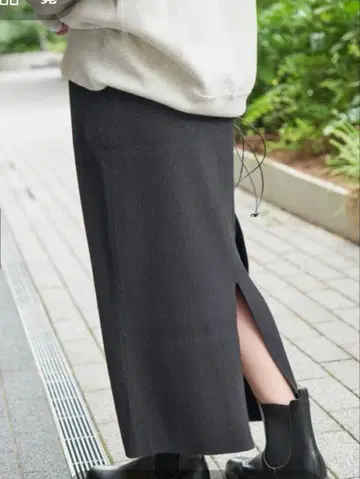 Spick&span 라메 리브 니트 타이트 스커트 블랙