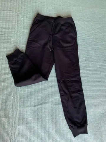 UNIQLO 히트텍 보아 스웨트 팬츠 블랙 (M 사이즈)