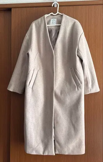 새상품 시마무라 시즌리즈즌 노카라 코트 L 사이즈 베이지