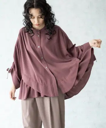 OSMOSIS / 플레어 블라우스