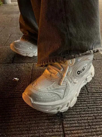 OCAI/RUN TECH 더티 화이트