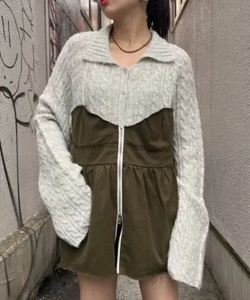 에신타 리미터리 뷔스티에 니트