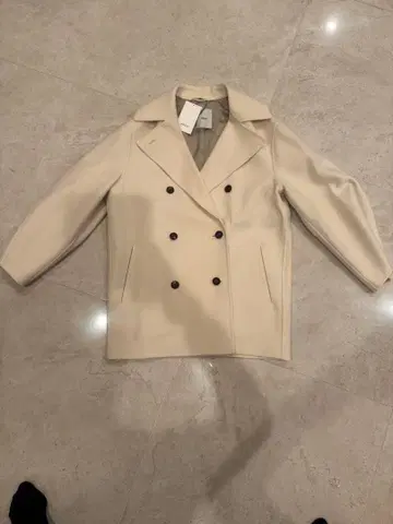 ebure 빅칼라 미들 자켓 미사용