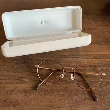 JINS 컬러 렌즈 안경