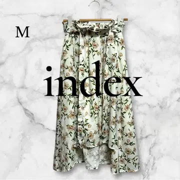 새상품급 인덱스 스커트 플레어 페미닌 루즈핏 리본 꽃무늬 화이트 M
