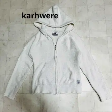 카시우에어 화이트 보아 후드티 S 사이즈