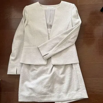 PLST 화이트 수트 M 사이즈