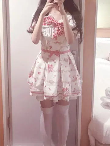 Liz Lisa Creamy Berry 패턴 셋업