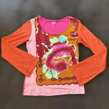 오일릴리 꽃무늬 긴팔 T셔츠 M