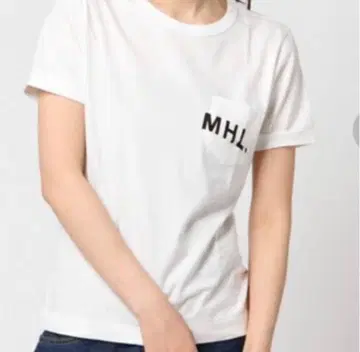MHL 포켓 로고 티셔츠
