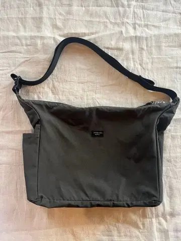 STANDARD SUPPLY 숄더백 STEEL GLAY