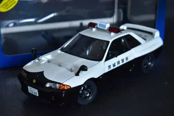1/18 오토아트 닛산 R32 스카이라인 GT-R 이바라키현경 순찰차