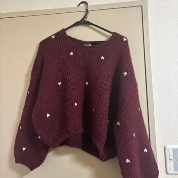 flower 버건디 하트 무늬 니트