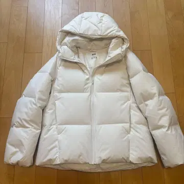 새상품급 UNIQLO 유니클로 심리스 다운 후드티 화이트 M