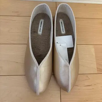 아메리칸 홀릭 베이지 플랫슈즈 사이즈 L