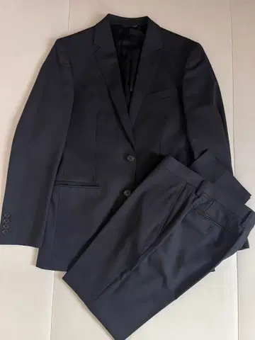 다크 네이비 비즈니스 정장 세트