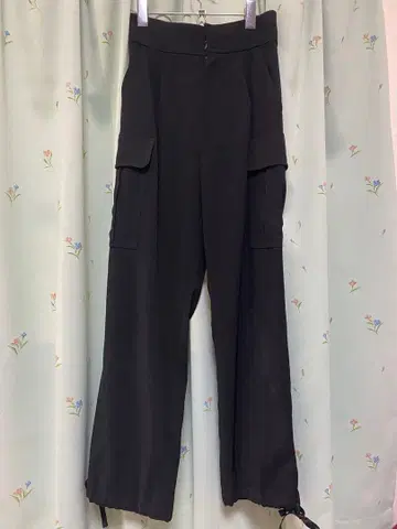 블랙 카고 팬츠